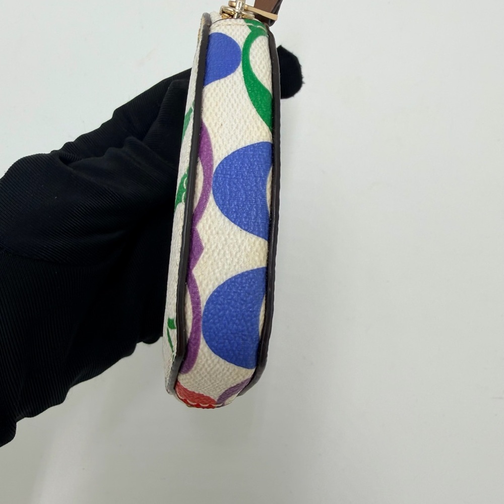 Coach Limited Edition Heart Coin Case in the  Rainbow Signature Canvas - Picture 6 of 8